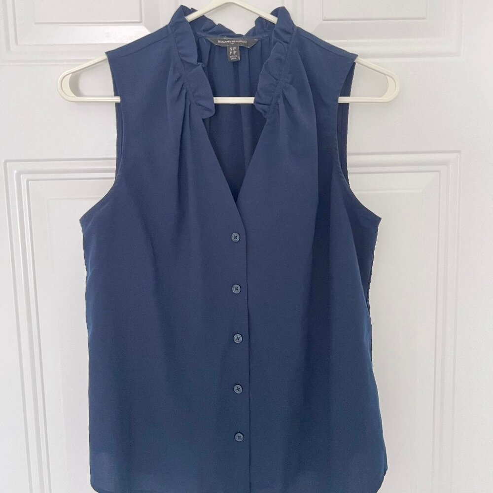 Banana Republic Navy Sleeveless Buttoned Top